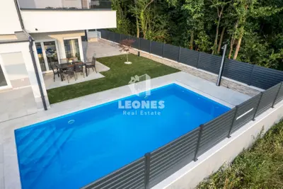 Dvojna kuća 140 m², Umag - grijani bazen i pogled na more - 6