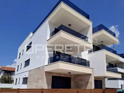 USELJIVO! Privlaka/Zadar - A002, 70m od mora - 2