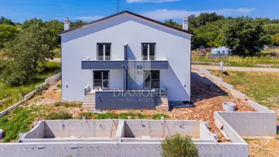 Haus zum Kauf in Momjan, 160,9 m² - 11