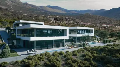 Land with permit for three villas with pools - 4