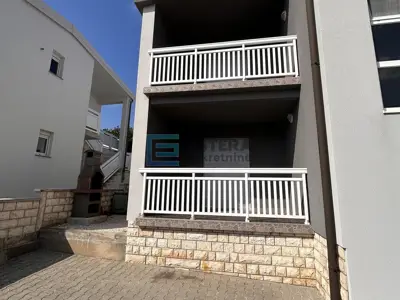 Kuća 184 m², Vir - 4 apartmana uz plažu - 5