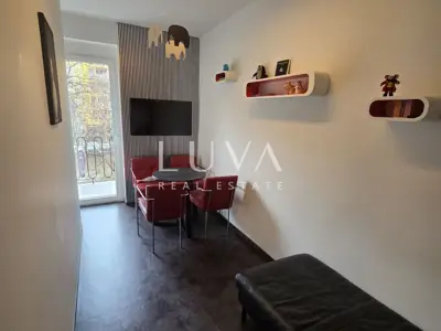Apartment 67 m², Črnomerec - garage and two balconies - 9