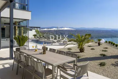 Opatija, center, villa, 350 m², 5 bedrooms - 19
