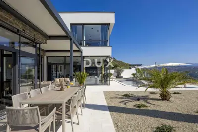 Opatija, center, villa, 350 m², 5 bedrooms - 20