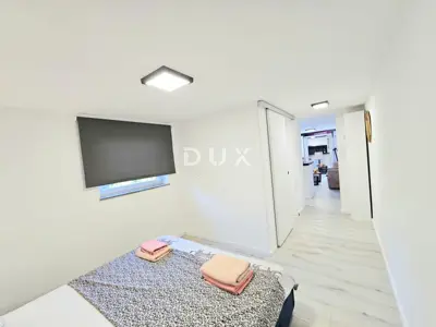 Apartman 50 m², Njivice - 50 m od mora i terasa 60 m² - 9