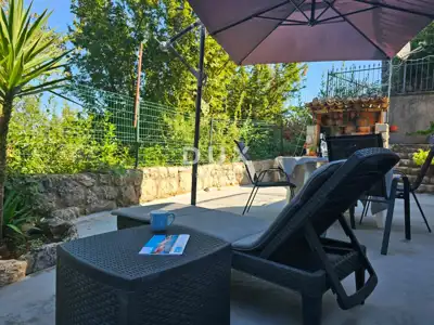 Apartman 50 m², Njivice - 50 m od mora i terasa 60 m² - 13