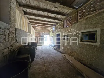 Stambeno-poslovna zgrada 452 m², Kraljevec na Sutli, centar - 15