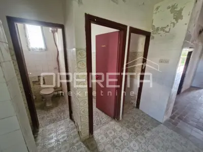 Stambeno-poslovna zgrada 452 m², Kraljevec na Sutli, centar - 19