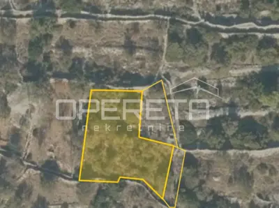 Građevinsko zemljište 470 m², Drvenik Veliki - 200 m od mora - 2