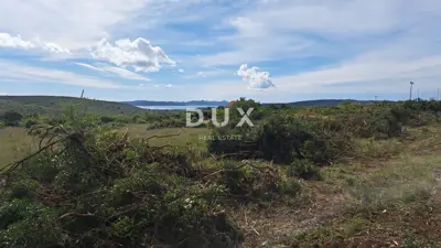 Land plot for sale in Debeljak