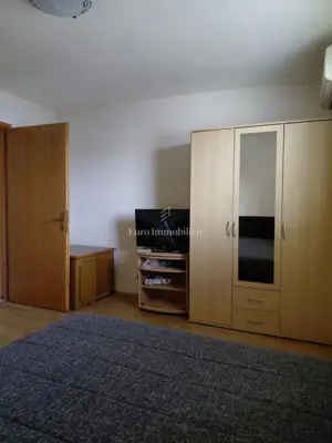 Pirovac, kuća s garažom i dvorištem - 5