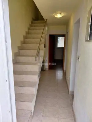 Pirovac, kuća s garažom i dvorištem - 6