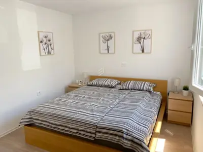 Crveni vrh - renovirana kuća s tri stambene jedinice - 19