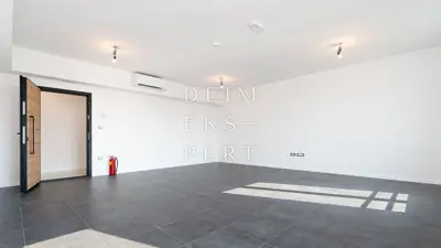 Sveti Ivan Zelina, CENTAR - Poslovni prostor za najam, 2. KAT - 40 m² - 3