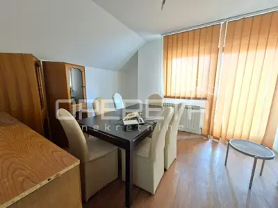 Kuća u Peščenici - Žitnjak, 6 soba, garaža i dvorište - 3