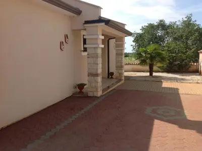 Haus 158 m², Poreč - ruhige Siedlung und Meerblick - 9