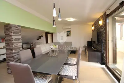 Stan 100 m², Srdoči - pogled na Kvarner i terasa 46 m² - 2