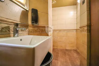 Commercial property for rent in Cvjetno naselje, 202 m² - 17