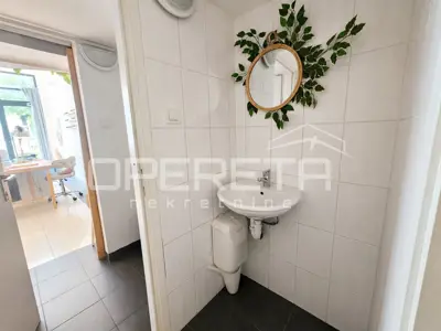Vlaška – atraktivan poslovni prostor 40 m² s garažnim mjestom - 6