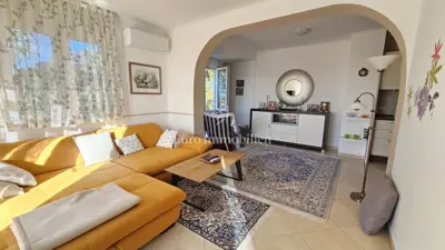House with landscaped yard in a quiet location - Poreč - 5