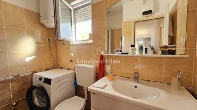 House with landscaped yard in a quiet location - Poreč - 7