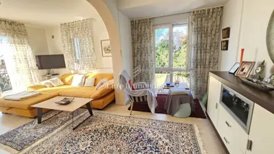 House with landscaped yard in a quiet location - Poreč - 4