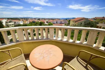 Villa 935 m², Vodice - Pool und großes Grundstück - 6
