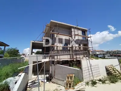 Haus 330 m², Fažana - 150 m von dem Strand