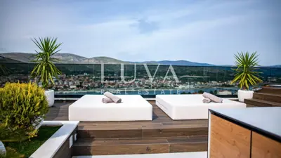 Villa 310 m², Trogir - Panoramablick auf das Meer - 8