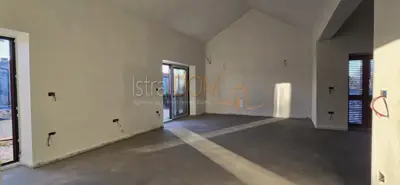 Kuća 125 m², Čabrunići kod Svetvinčenta, bazen i terasa - 7