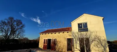 Kuća 125 m², Čabrunići kod Svetvinčenta, bazen i terasa - 4