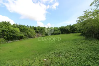 Building plot 10,958 m², Pićan - quiet street - 4