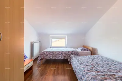 Kuća 318 m², Valdebek, blizu centra Pule - 17