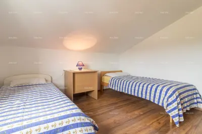 Kuća 318 m², Valdebek, blizu centra Pule - 14