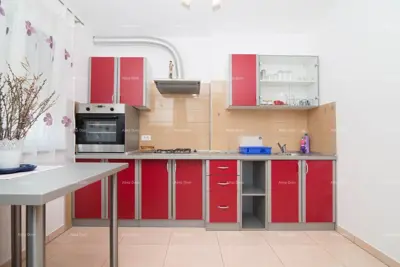 Kuća 318 m², Valdebek, blizu centra Pule - 9