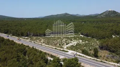 Građevinsko zemljište, Vodice - atraktivna lokacija uz zaobilaznicu - 11