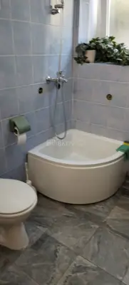 Šalata, dvoiposoban stan 62 m² u suterenu zgrade, parking - 6