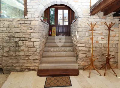 House for sale in Momjan, 650 m² - 15