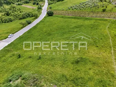 Građevinsko zemljište 1.576 m², Stari Pazin - pogled na Butonigu - 6