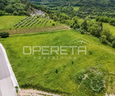 Građevinsko zemljište 1.576 m², Stari Pazin - pogled na Butonigu - 7