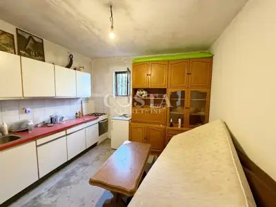 Haus 225 m², Plovanija - eingezäunter Hof und Garten - 17