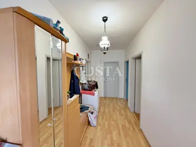 Haus 225 m², Plovanija - eingezäunter Hof und Garten - 6