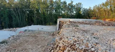 Building land - 3