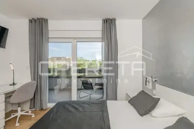 Vila 181 m², Kaštel Novi - bazen i ljetna kuhinja - 15