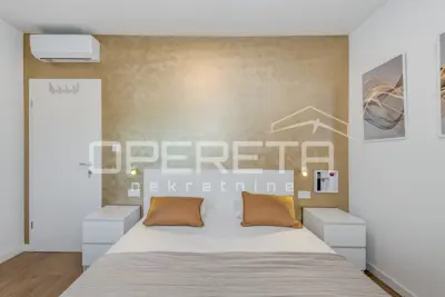 Vila 181 m², Kaštel Novi - bazen i ljetna kuhinja - 12