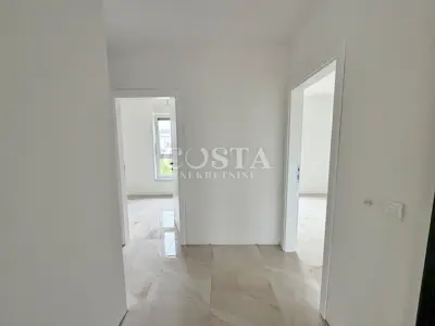 Stan 99,91 m², Bibinje - 3 sobe, terasa i parkirno mjesto - 8