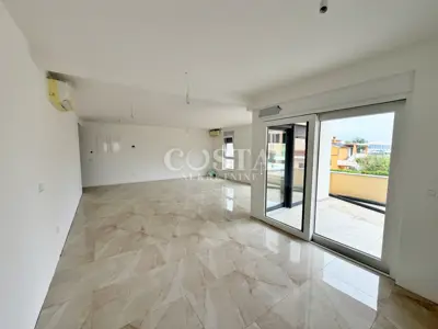 Stan 99,91 m², Bibinje - 3 sobe, terasa i parkirno mjesto - 7