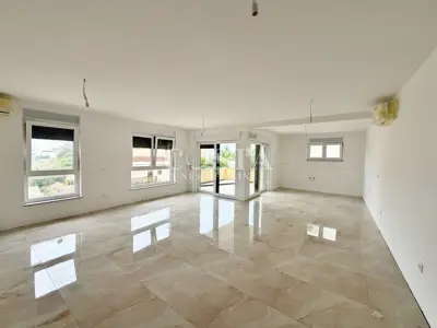 Stan 99,91 m², Bibinje - 3 sobe, terasa i parkirno mjesto - 4