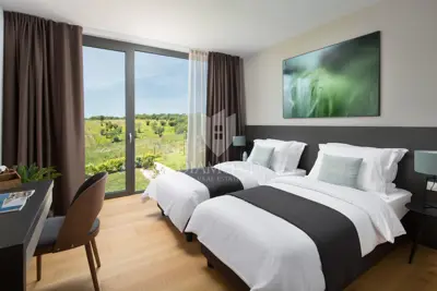 Vila 258 m², Novigrad - panoramski pogled na more - 12