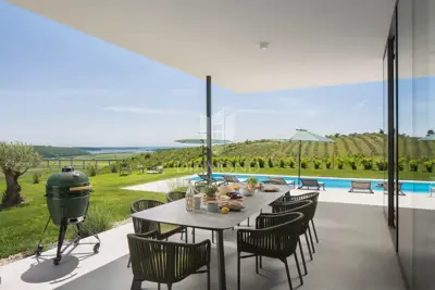 Vila 258 m², Novigrad - panoramski pogled na more - 9